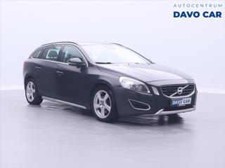 Volvo V60 2,4 D5 AWD Aut. Summum CZ kombi