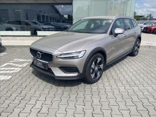 Volvo V60 2,0 Cross Country AWD B5 CORE kombi