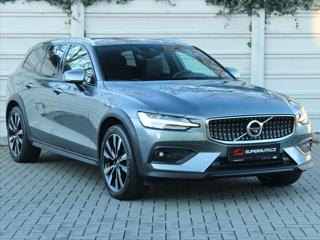 Volvo V60 2,0 D4 AWD Cross Country ČR 1.maj Drive-E AWD 8A/T CrossCountry Momentum kombi