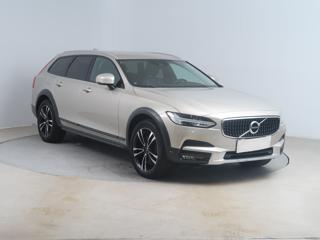 Volvo V90 D4 2.0 AWD 140kW kombi