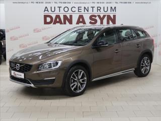 Volvo V60 2,0 D4 Cross Country kombi