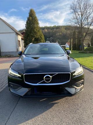 Volvo V60 2,0   D4 Geartronic, 140kW, kožený i kombi