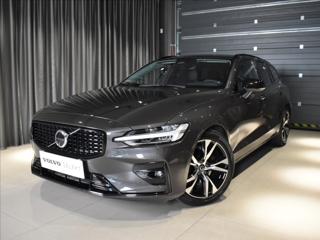 Volvo V60 2,0 B4 Plus Dark Tažné,BLIS kombi
