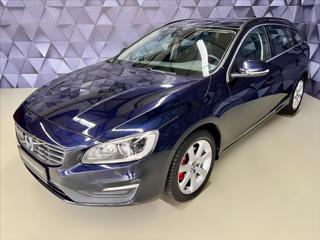 Volvo V60 2,0 D3 MOMENTUM, NAVIGACE, KEYLESS, ASSIST kombi