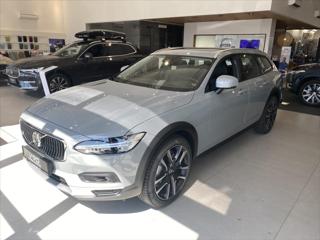 Volvo V90 2,0   B4 AWD CC ULTIMATE kombi