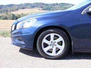 Volvo V60 2,4 D4 V5 Aut. AWD R-design kombi - Foto 25