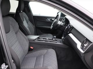 Volvo V60 2,0 B4 AWD Cross Country DPH kombi - Foto 13