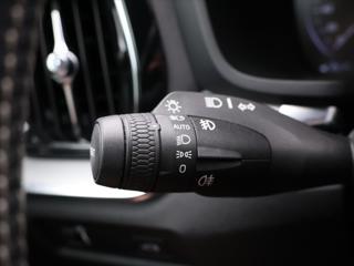Volvo V60 2,0 T5 184kW Drive-E R-Design kombi - Foto 12