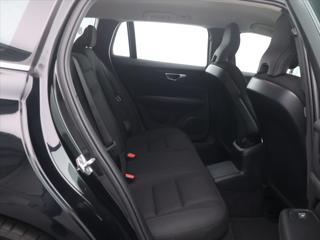 Volvo V60 2,0 T6 186kW 4x4 MomentumPro kombi - Foto 12