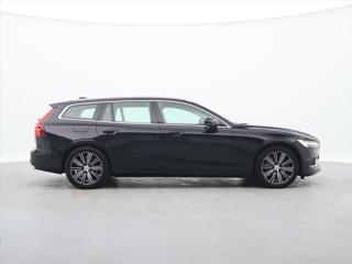 Volvo V60 2,0 T6 186kW 4x4 MomentumPro kombi - Foto 8