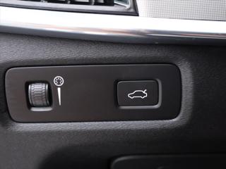 Volvo V90 2,0 D 145 kW Momentum Automat kombi - Foto 18