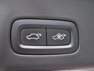 Volvo V90 2,0 D 145 kW Momentum Automat kombi - Foto 12