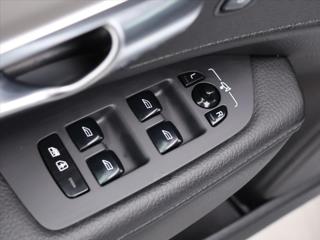 Volvo V90 2,0 D 145 kW Momentum Automat kombi - Foto 17