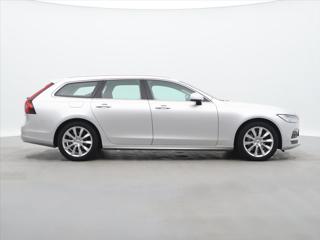 Volvo V90 2,0 D 145 kW Momentum Automat kombi - Foto 10