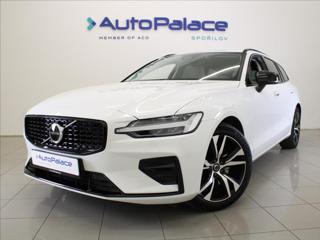 Volvo V60 2,0 B4 PLUS Dark 8880km! ČR kombi