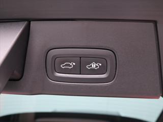 Volvo V90 2,0 D4 140kW Drive-E Momentum Aut. kombi - Foto 10