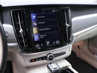 Volvo V90 2,0 D4 140kW Drive-E Momentum Aut. kombi - Foto 18