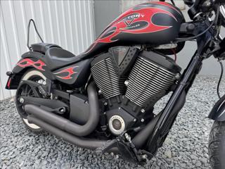 Victory Ostatní High-Ball 1,7i,66kW chopper - Foto 14