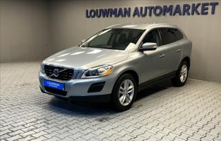 Volvo XC60 2,4 D3 Summum AWD kombi