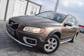 Volvo XC70 2,4 D4 120KW Momentum AWD Auto kombi