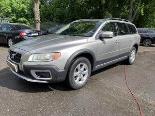 Volvo XC70 2,4 D5,ČRSERVISKA kombi
