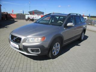 Volvo XC70 2,4 D5 151kw AWD Momentum Kine kombi