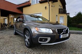 Volvo XC70 SUMMUM 2,4 D5 158 kW kombi