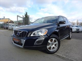 Volvo XC60 2,0 D4-120KW  5TI VÁLEC, 1.MAJ SUV