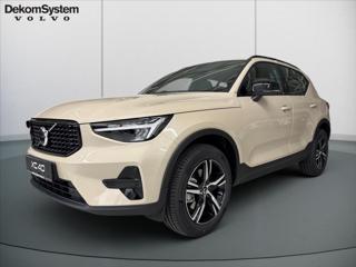 Volvo XC40 2,0 B3 FWD PLUS Dark SUV