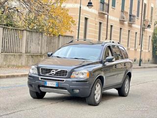 Volvo XC90 2,4 D5 AWD R-Design Auto 7míst SUV