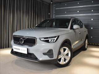 Volvo XC40 2,0 B3 Core Tažné,Bezklíč SUV