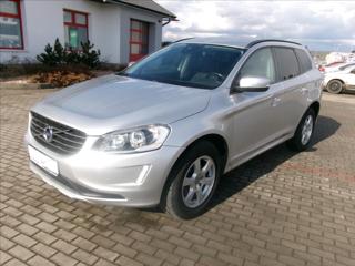 Volvo XC60 2,4 D4 MOMENTUM AWD GPS Auto SUV