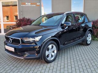 Volvo XC40 D3 Momentum, původ ČR,1.Maj SUV