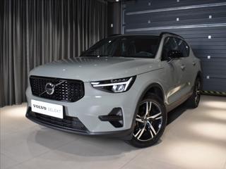 Volvo XC40 2,0 B4 PLUS Dark BLIS,Bezklíč SUV