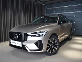 Volvo XC60 2,0 B4 AWD PLUS BLIS,Bezklíč SUV