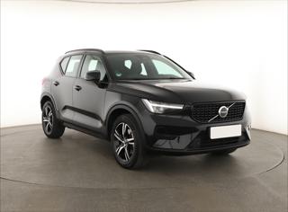 Volvo XC40 B3 120kW SUV