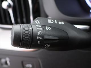 Volvo XC60 2.0 B4 145kW R-Design CZ Aut. SUV - Foto 31