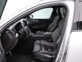 Volvo XC60 2.0 B4 145kW R-Design CZ Aut. SUV - Foto 6