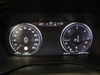 Volvo XC60 2.0 B4 145kW R-Design CZ Aut. SUV - Foto 10