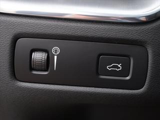 Volvo XC60 2,0 B4 145KW AWD MOMENTUM SUV - Foto 14