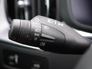 Volvo XC60 2,0 B4 145KW AWD MOMENTUM SUV - Foto 17