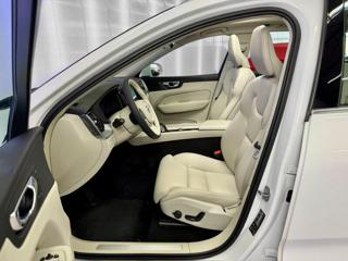 Volvo XC60 T6 AWD RECHARGE, ACC, PANORAMA SUV - Foto 10