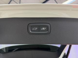 Volvo XC90 B5 AWD PLUS DARK PREMIUM, PANORAMA, HUD, H/K SUV - Foto 31