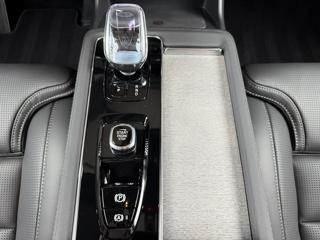 Volvo XC90 B5 AWD PLUS DARK PREMIUM, PANORAMA, HUD, H/K SUV - Foto 24
