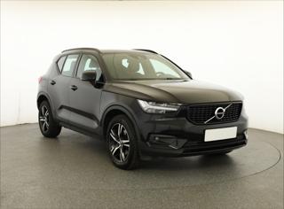 Volvo XC40 D4 AWD 140kW SUV