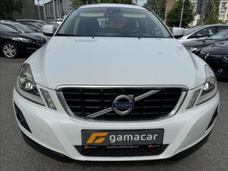 Volvo XC60 2,4 krasný stav +1MAJITEL !! SUV