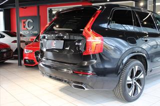 Volvo XC90 B5 AWD R Design PilotAssist/DPH/Tažné SUV - Foto 9