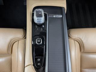 Volvo XC90 B6 AWD ULTIMATE BRIGHT, WEBASTO, PANO, H&K, AIR SUV - Foto 18