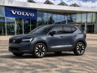 Volvo XC40 B3 PLUS DARK SUV
